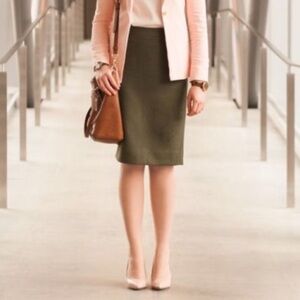 NWT J. Crew 365 No. 2 Pencil Skirt in Army Mossy Oak Green Sz 6 Tall